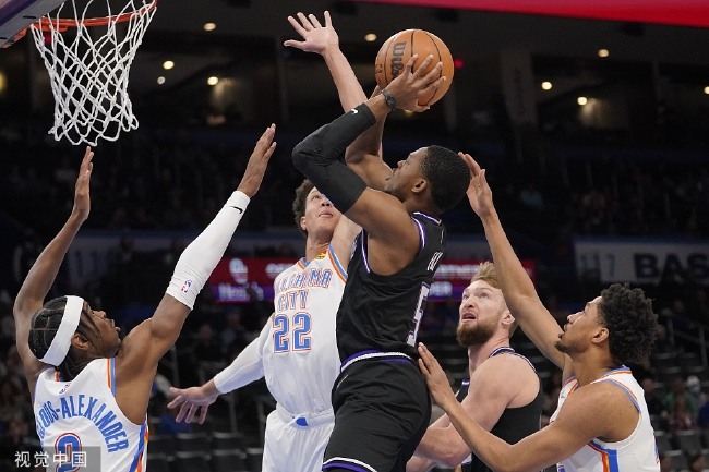  福克斯三双国王轻取雷霆  